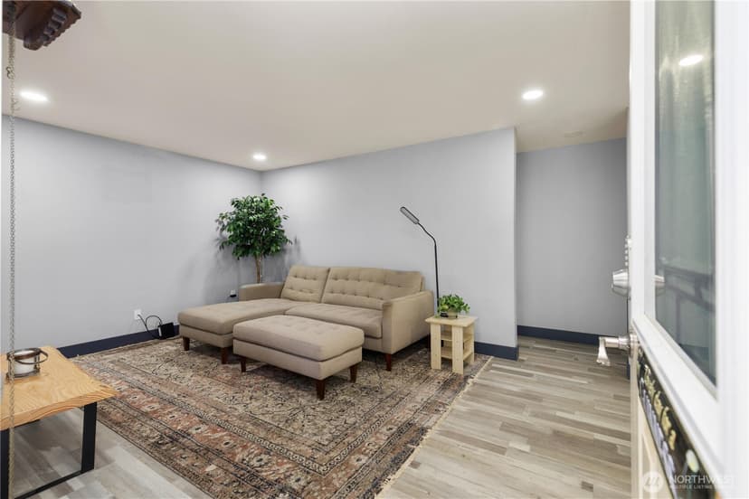 Property photo for 1319 Maple Avenue, Snohomish photo 7