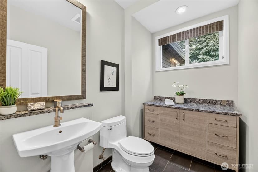 Property photo for 25720 NE 4th Place, Sammamish photo 18