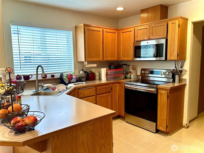Property photo for 18416 80th Avenue Ct E, Puyallup photo 7
