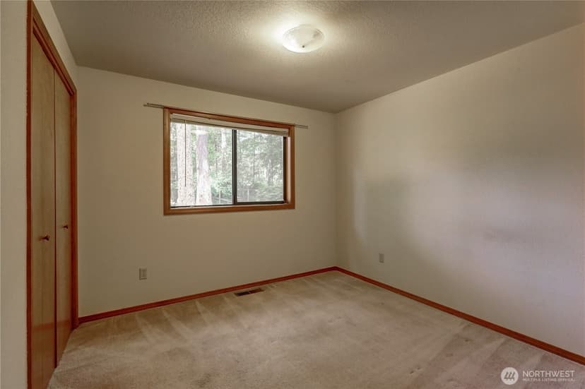 Property photo for 1449 Island Lake Road NW, Silverdale photo 11