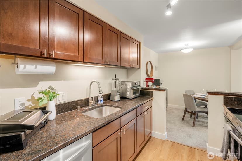 Property photo for 15827 NE Leary Way #B-114, Redmond photo 6