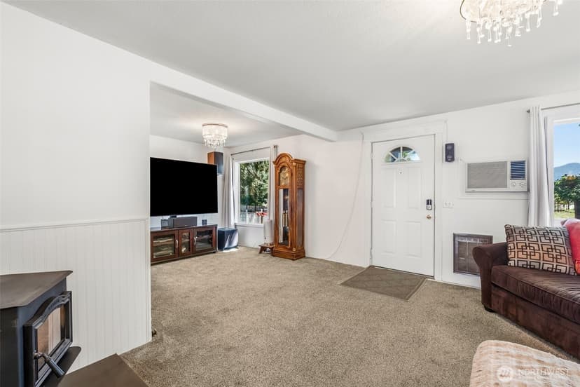 Property photo for 604 Cedar Street, Leavenworth photo 6