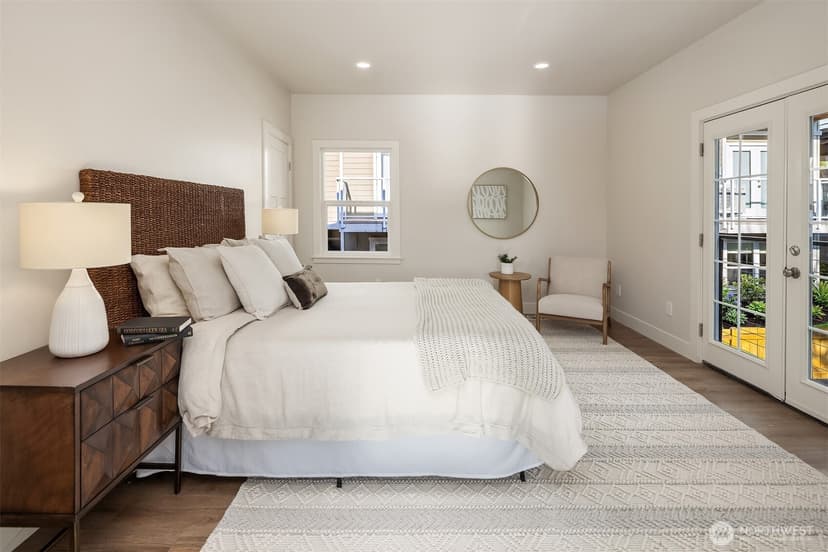 Property photo for 1307 W Boston Street, Seattle photo 13