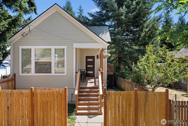 Property photo for 210 S Cambrian Avenue, Bremerton