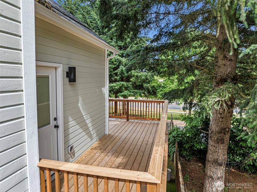 Property photo for 210 S Cambrian Avenue, Bremerton photo 21