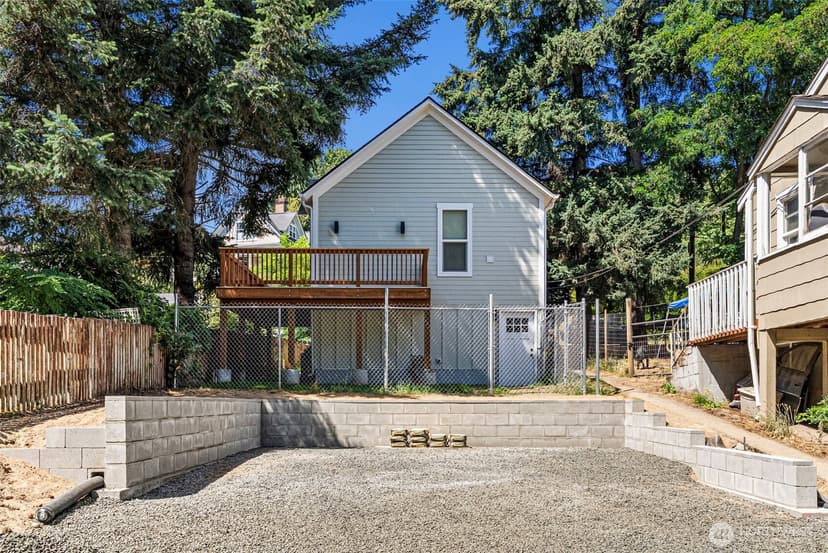 Property photo for 210 S Cambrian Avenue, Bremerton photo 25