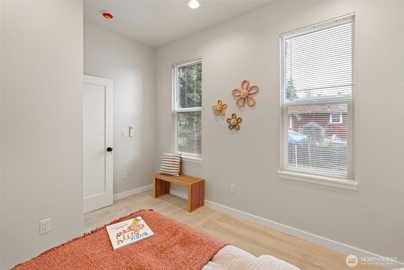 Property photo for 210 S Cambrian Avenue, Bremerton photo 14
