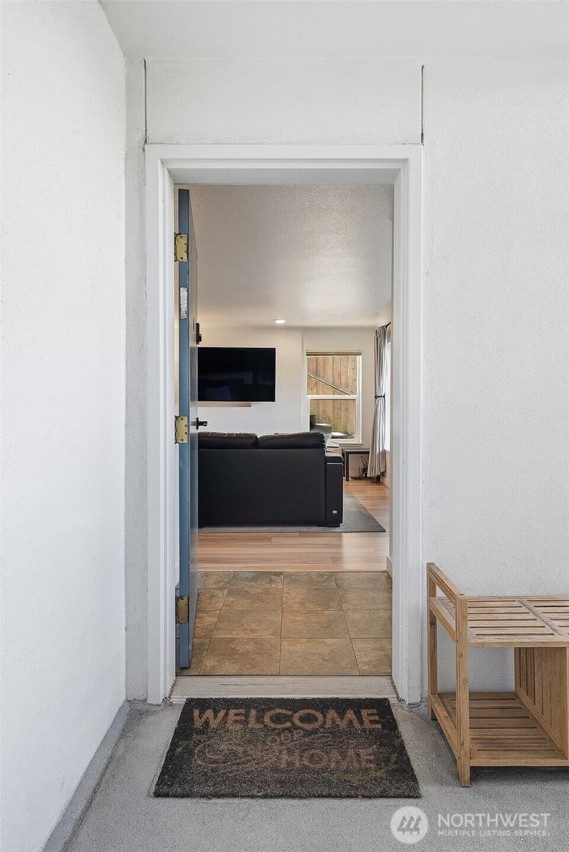 Property photo for 57 Etruria Street #1, Seattle photo 3