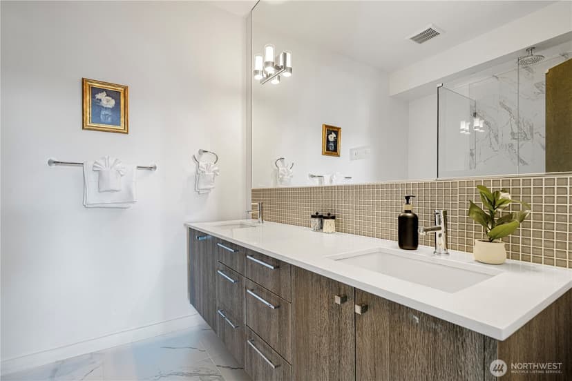 Property photo for 1546 Sturgus Avenue S, Seattle photo 21