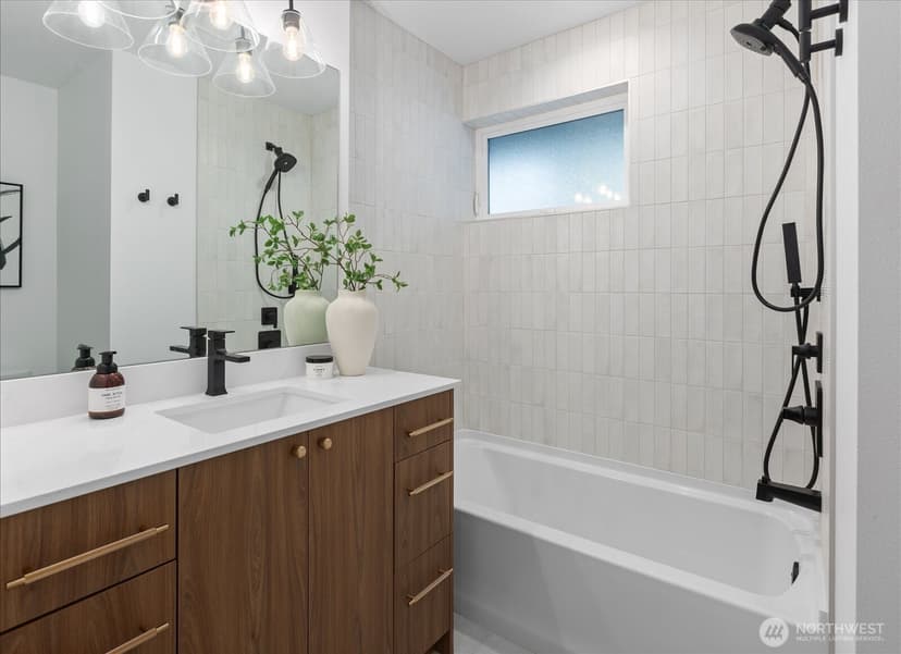 Property photo for 1760 A NW 60th Street, Seattle photo 7