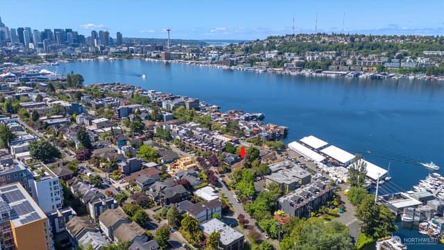 Property photo for 2511 Minor Avenue E, Seattle photo 2