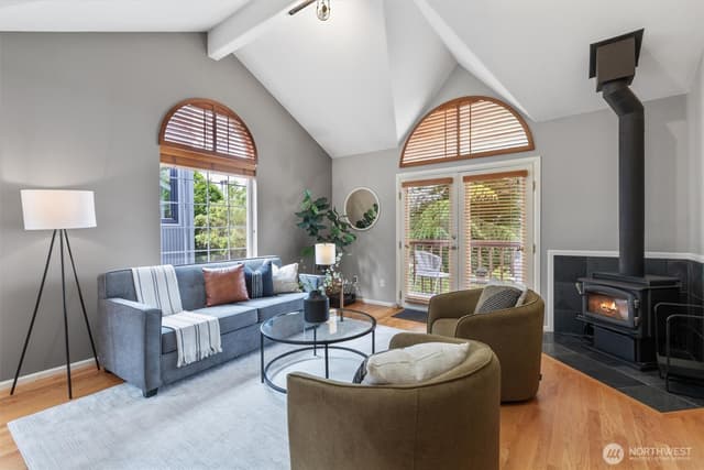Property photo for 2511 Minor Avenue E, Seattle photo 5
