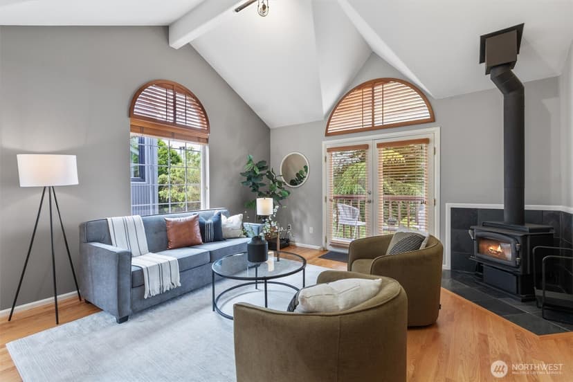 Property photo for 2511 Minor Avenue E, Seattle photo 5