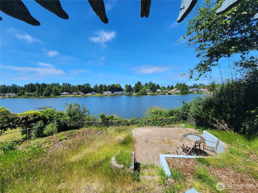 Property photo for 237 Duck Lake Drive NE, Ocean Shores photo 5