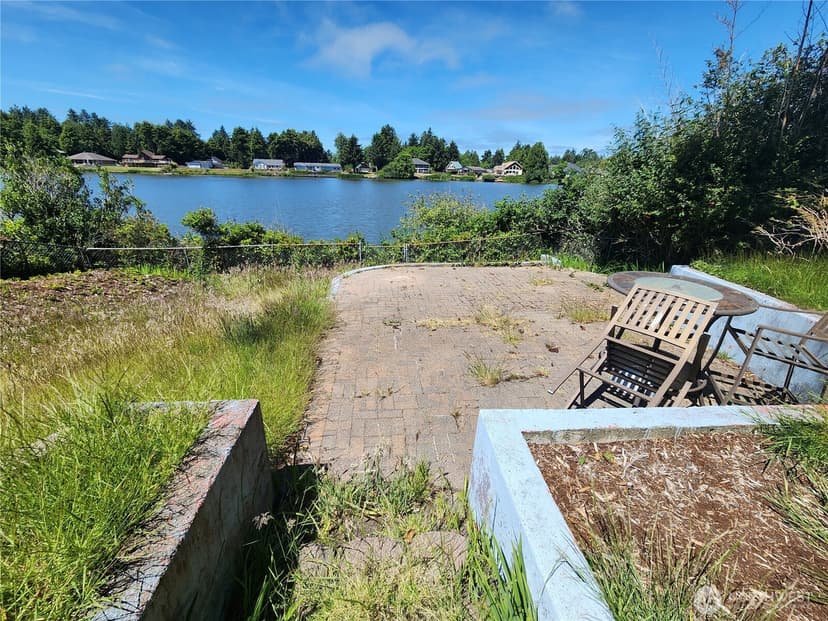 Property photo for 237 Duck Lake Drive NE, Ocean Shores photo 32