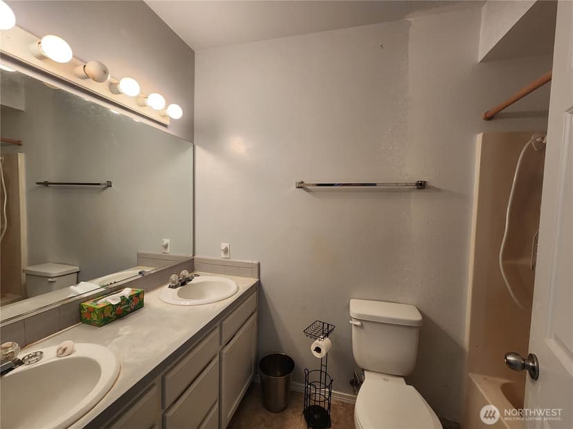 Property photo for 237 Duck Lake Drive NE, Ocean Shores photo 21