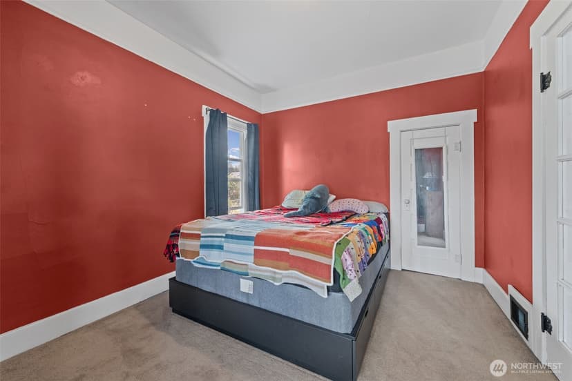 Property photo for 107 G Street SE, Auburn photo 17
