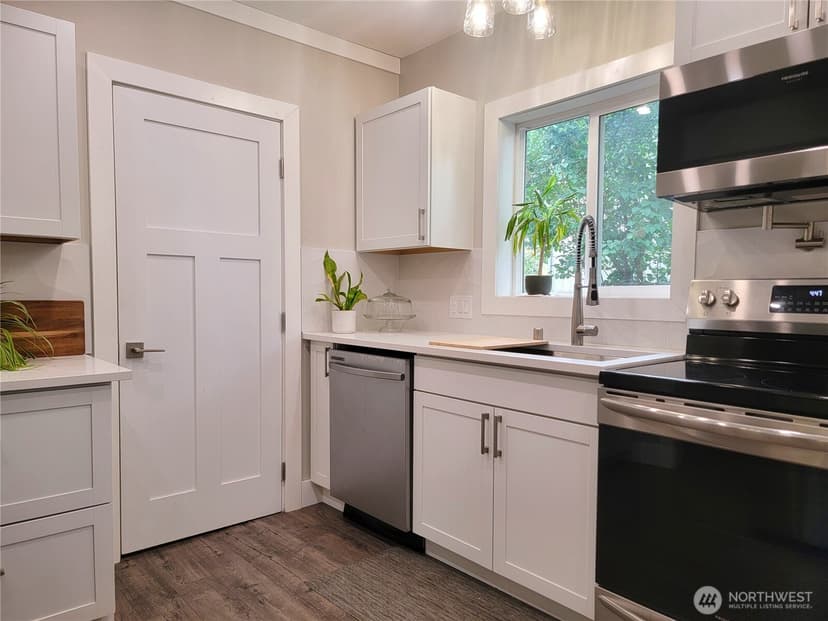 Property photo for 1506 Bloomington Avenue, Bremerton photo 17