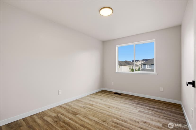 Property photo for 4335 NE 2nd Ct, Renton photo 22