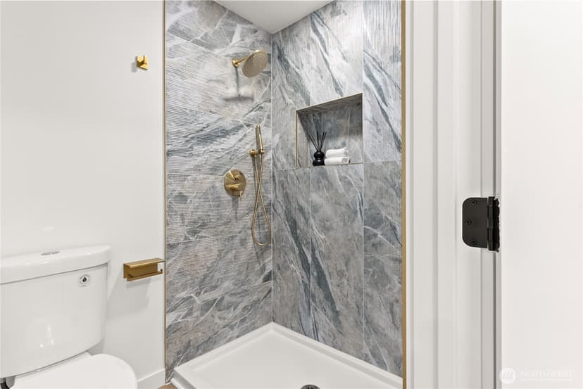 Property photo for 21838 SE 271st Place, Maple Valley photo 36