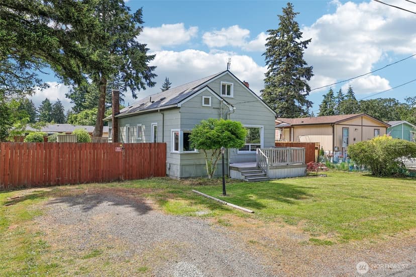 Property photo for 10434 11th Avenue Ct S, Tacoma photo 15