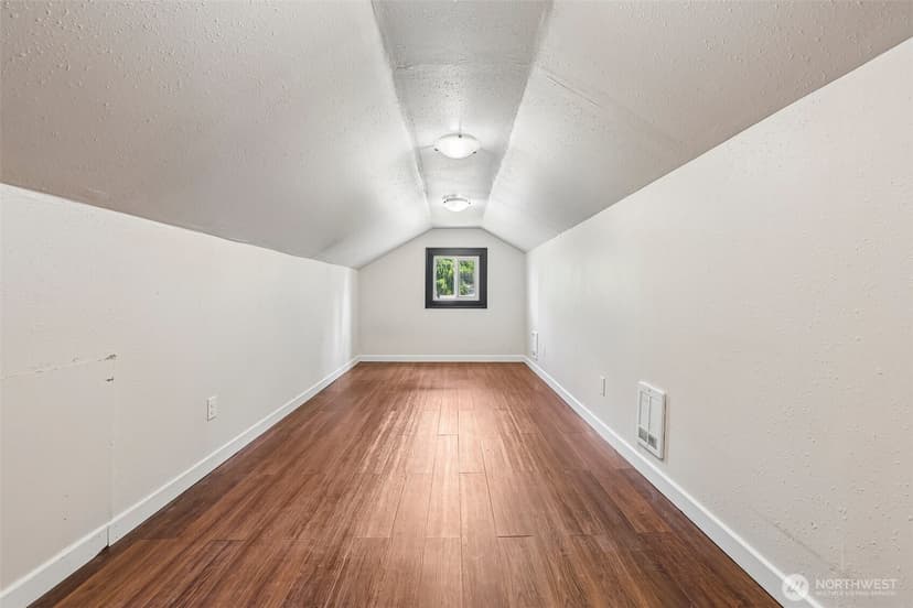 Property photo for 10434 11th Avenue Ct S, Tacoma photo 12