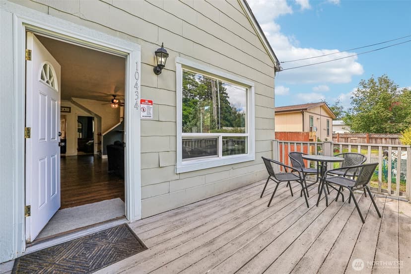 Property photo for 10434 11th Avenue Ct S, Tacoma photo 14