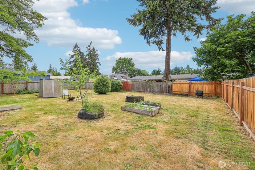 Property photo for 10434 11th Avenue Ct S, Tacoma photo 17