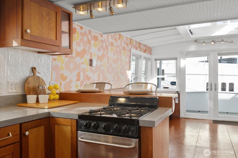 Property photo for 1900 Westlake Avenue N #B20, Seattle photo 13