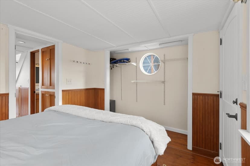 Property photo for 1900 Westlake Avenue N #B20, Seattle photo 17
