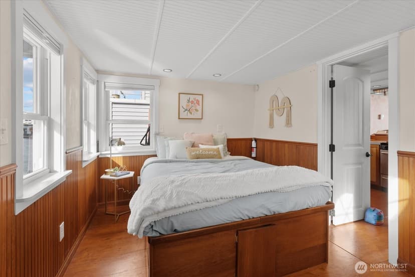 Property photo for 1900 Westlake Avenue N #B20, Seattle photo 16