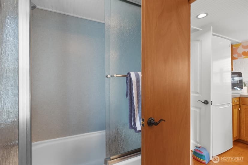 Property photo for 1900 Westlake Avenue N #B20, Seattle photo 19
