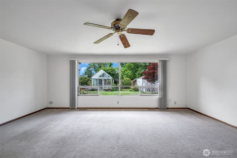 Property photo for 26845 15th Avenue S, Des Moines photo 10