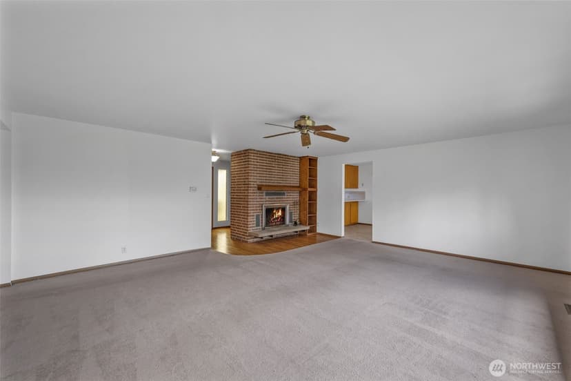 Property photo for 26845 15th Avenue S, Des Moines photo 18