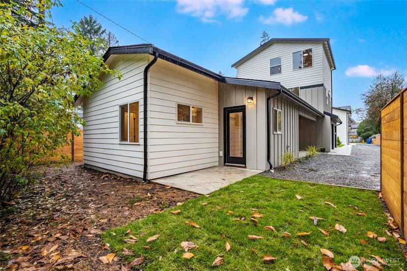 Property photo for 12531 25th Avenue NE #A, Seattle photo 3