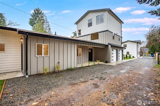 Property photo for 12531 25th Avenue NE #A, Seattle photo 2