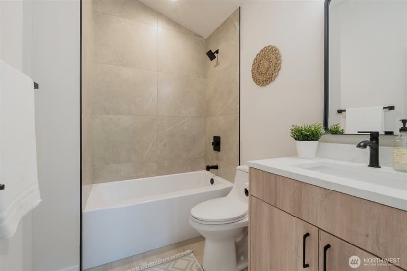 Property photo for 12531 25th Avenue NE #A, Seattle photo 17