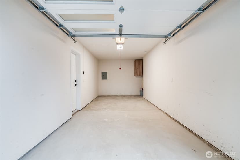 Property photo for 12531 25th Avenue NE #A, Seattle photo 19