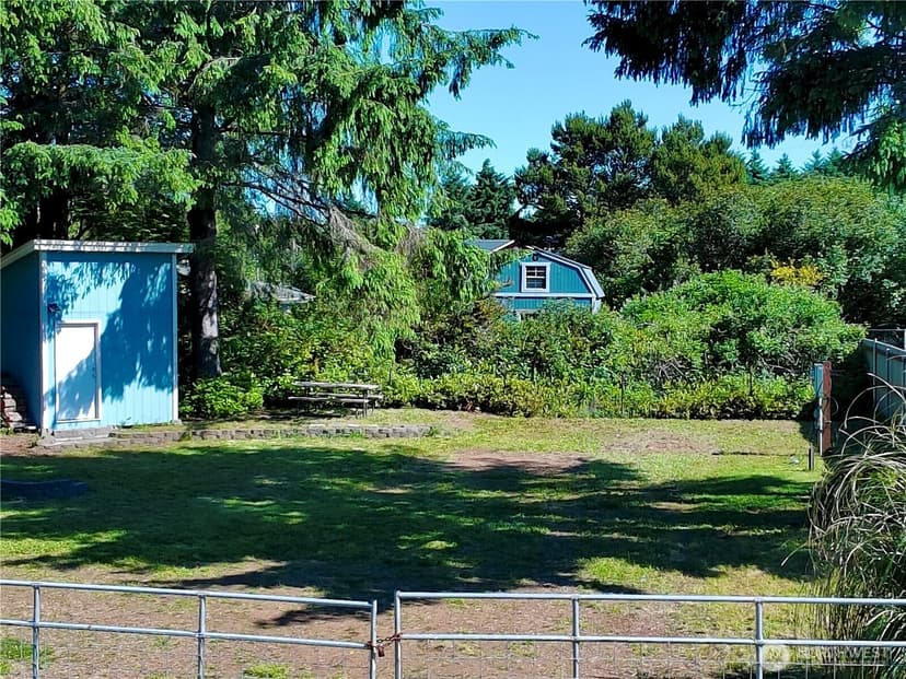 Property photo for 198 N Narwhal Loop NW, Ocean Shores photo 11