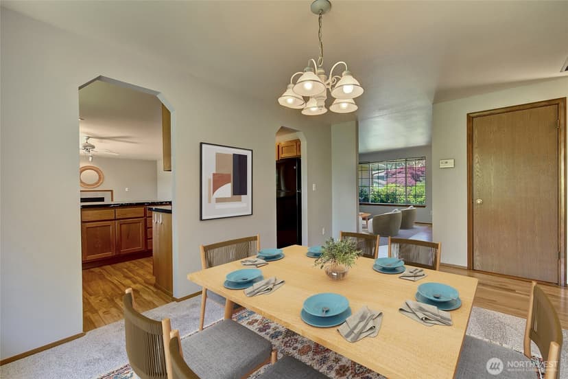 Property photo for 4026 205th Place SW, Lynnwood photo 6