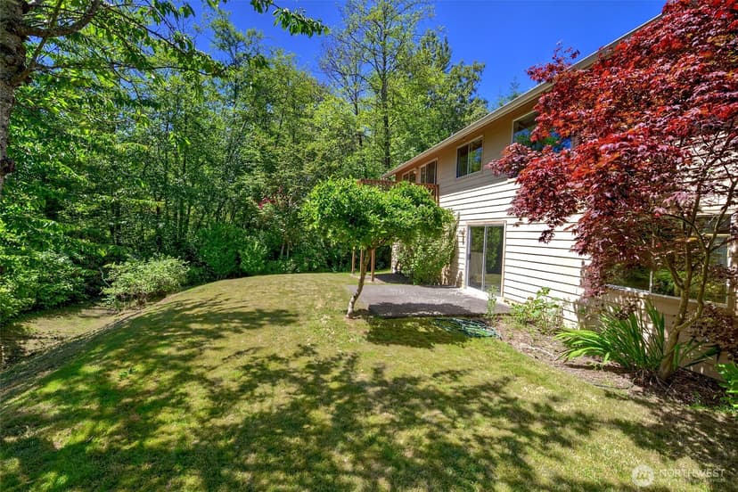 Property photo for 4026 205th Place SW, Lynnwood photo 34