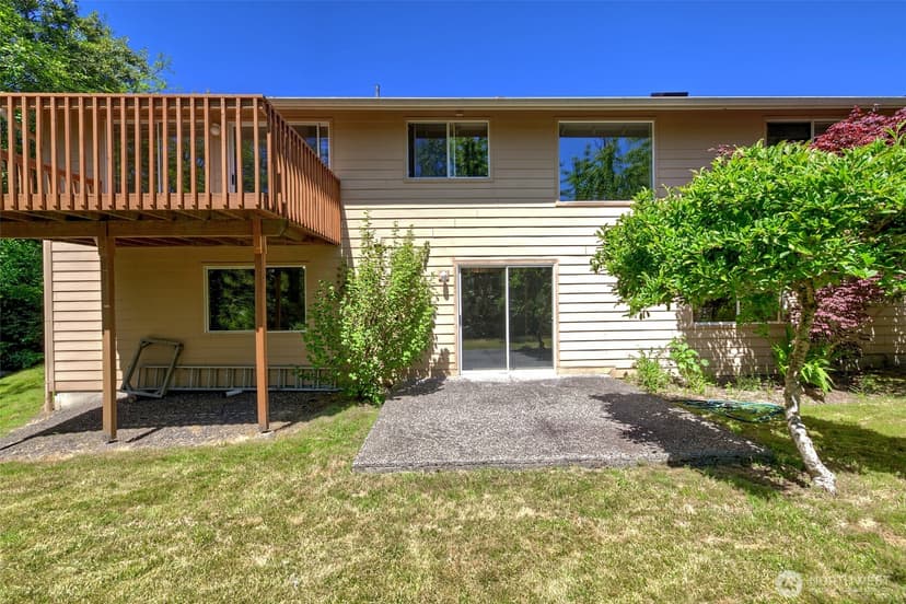 Property photo for 4026 205th Place SW, Lynnwood photo 31