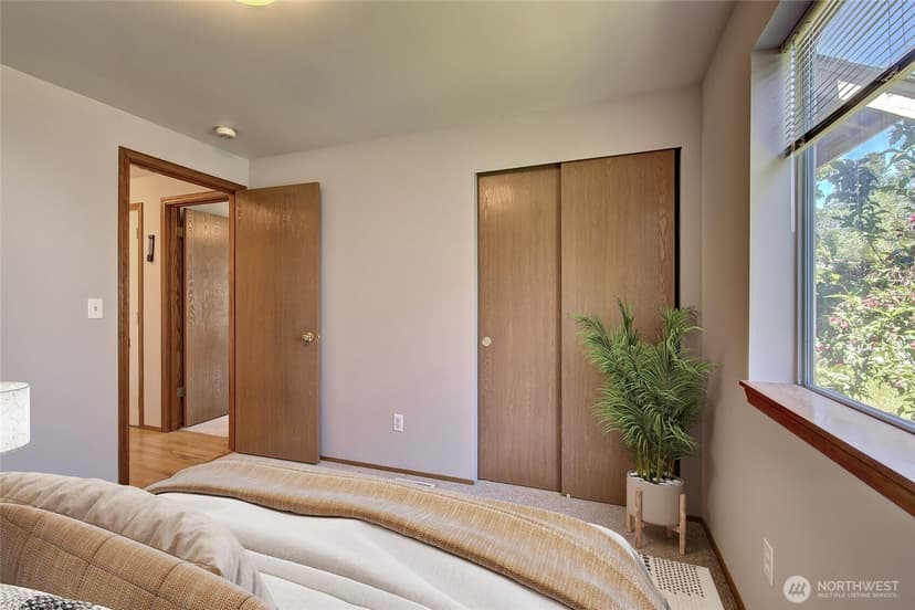 Property photo for 4026 205th Place SW, Lynnwood photo 21