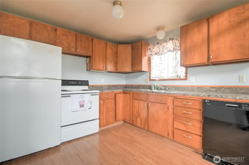 Property photo for 1205 Fairwood Drive SW, Ocean Shores photo 10