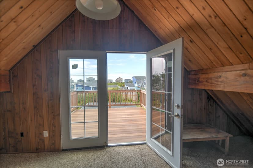 Property photo for 1205 Fairwood Drive SW, Ocean Shores photo 18