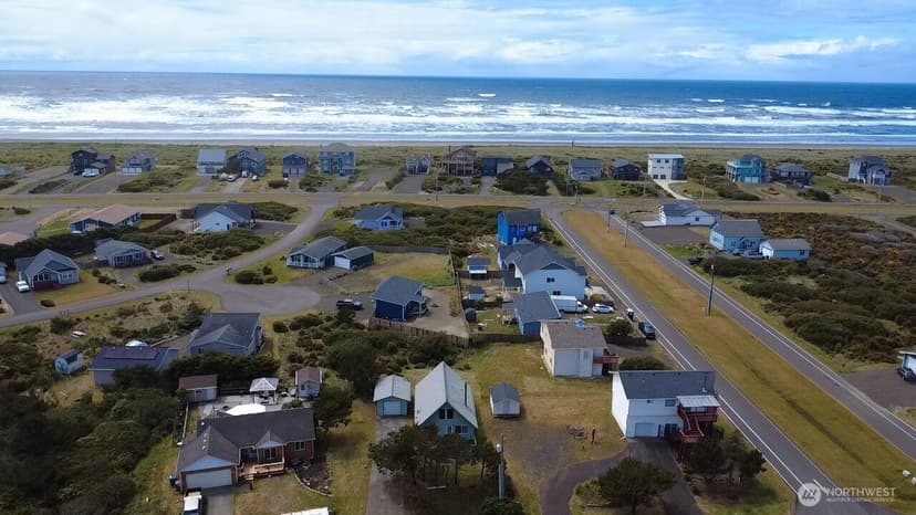 Property photo for 1205 Fairwood Drive SW, Ocean Shores photo 38