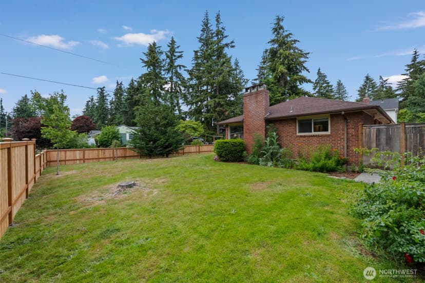 Property photo for 111 NW 140th Street, Seattle photo 32