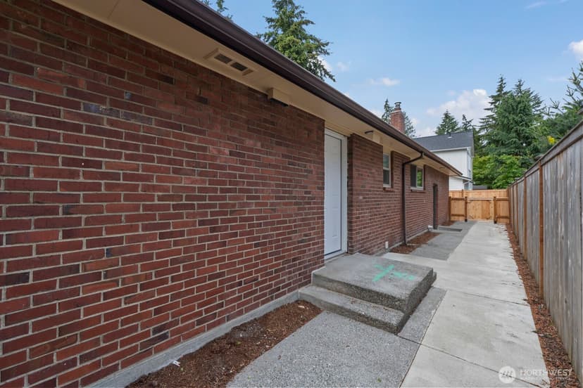 Property photo for 111 NW 140th Street, Seattle photo 31