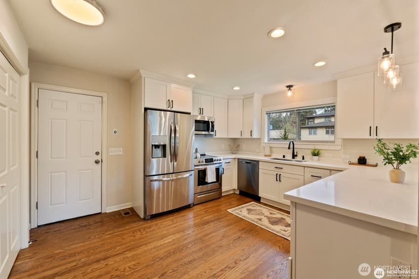 Property photo for 111 NW 140th Street, Seattle photo 14