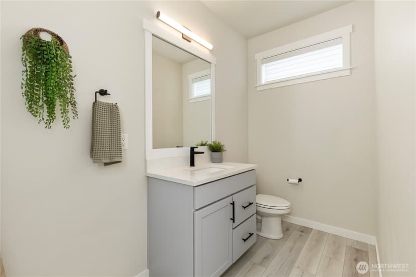 Property photo for 11010 Deer Trail Lane NW, Silverdale photo 23